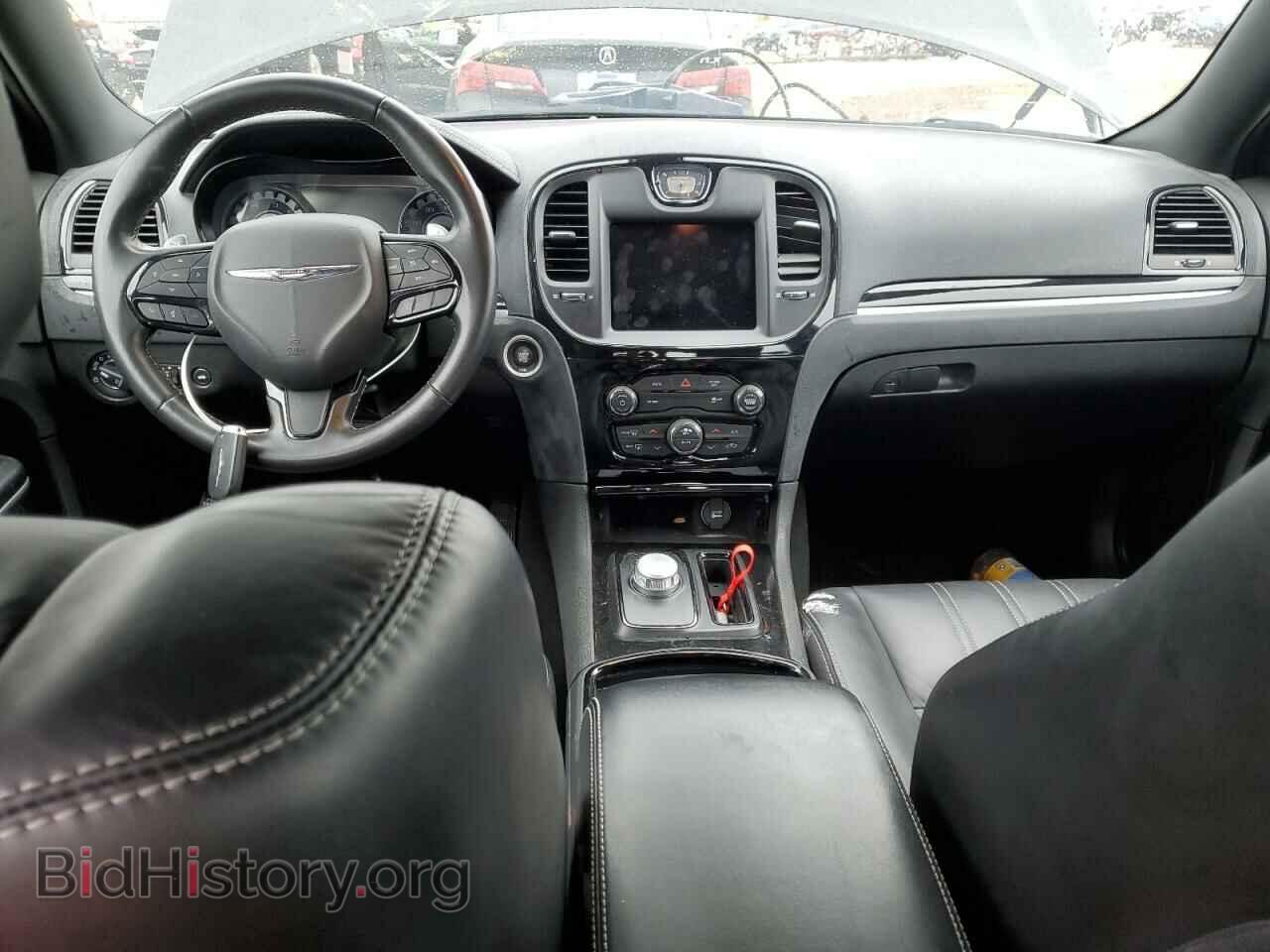 2020 CHRYSLER 300 - VIN: 2C3CCABG1LH137280 - Фото 8