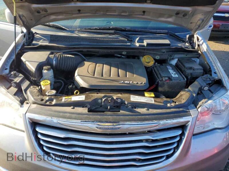 2016 Chrysler MINIVAN (VIN 2C4RC1BG3GR292208) — photo 12 of 15