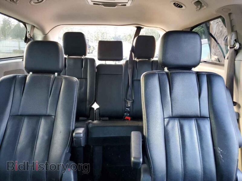 2016 Chrysler MINIVAN (VIN 2C4RC1BG3GR292208) — photo 10 of 15