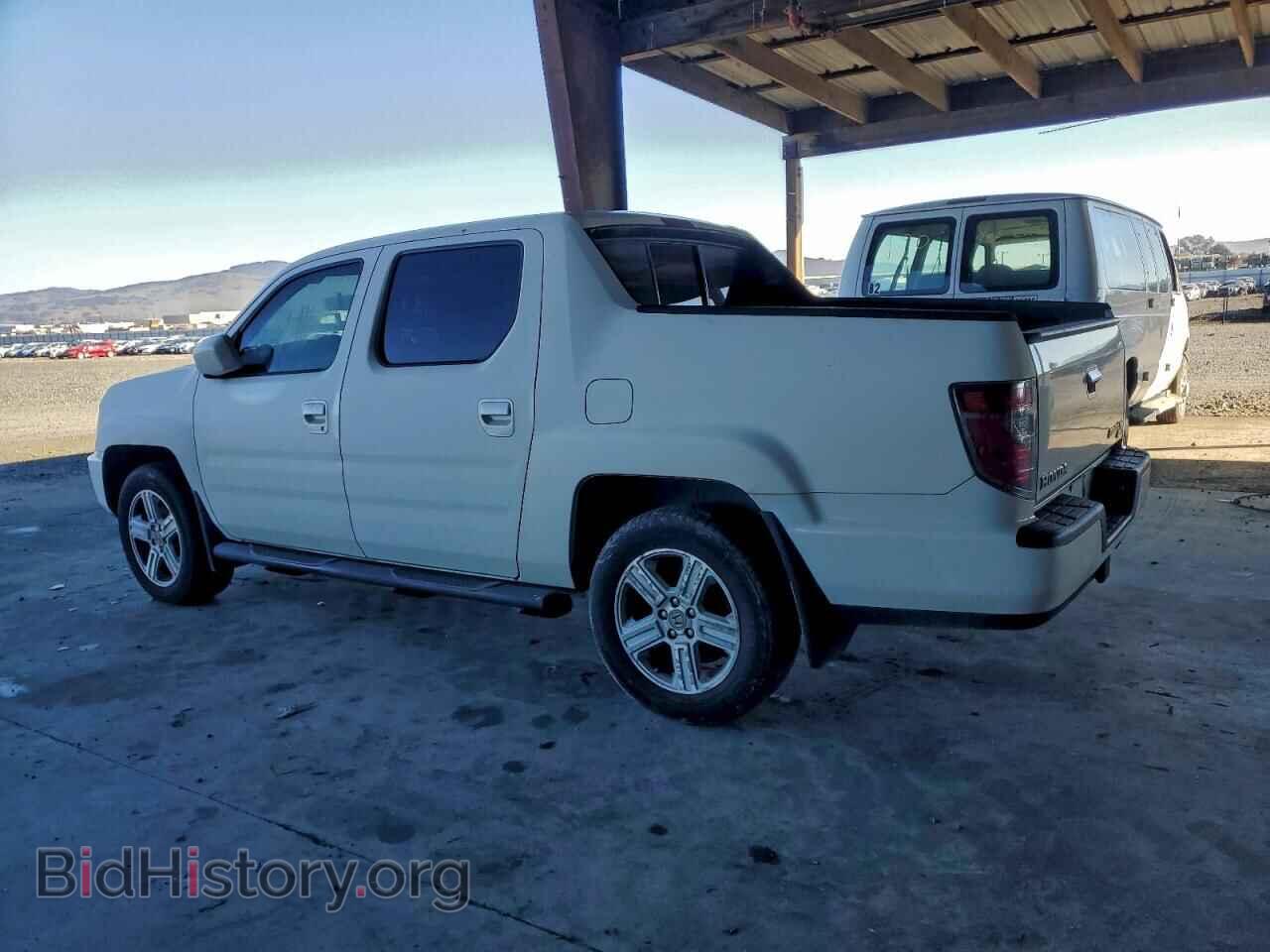 2014 HONDA RIDGELINE - VIN: 5FPYK1F56EB001059 - Фото 2