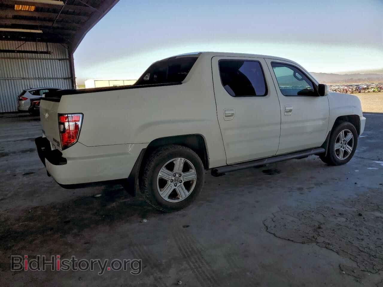 2014 HONDA RIDGELINE - VIN: 5FPYK1F56EB001059 - Фото 3