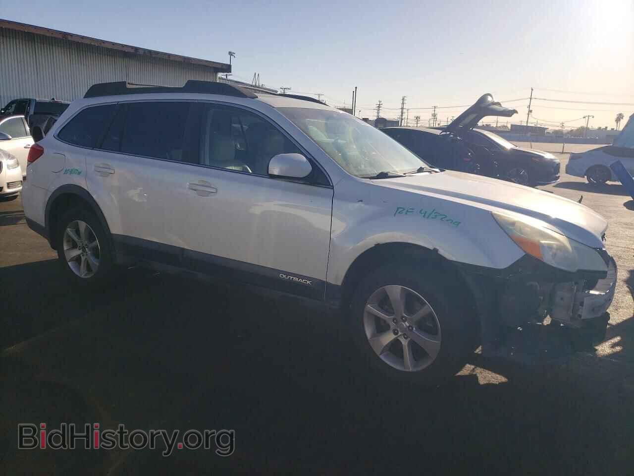 2014 SUBARU OUTBACK - VIN: 4S4BRBLC7E3296619 - Фото 4