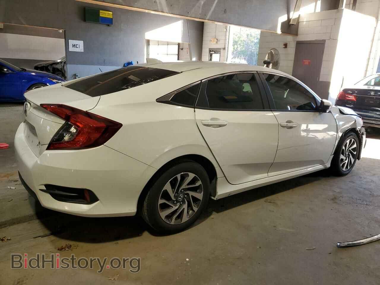 2017 HONDA CIVIC - VIN: 19XFC2F77HE233555 - Фото 3