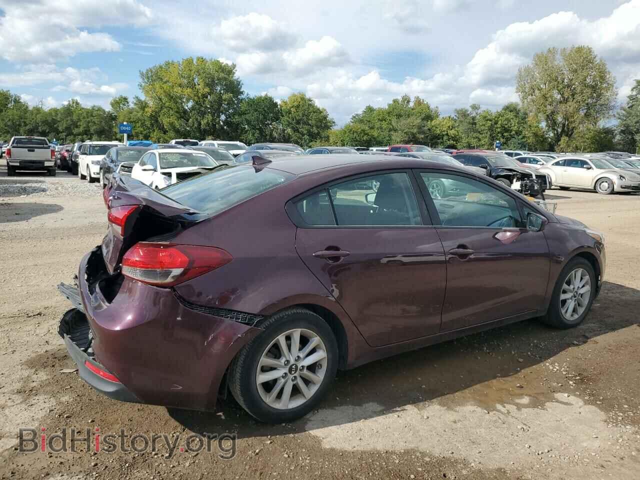 2017 KIA FORTE - VIN: 3KPFL4A76HE132204 - Фото 3