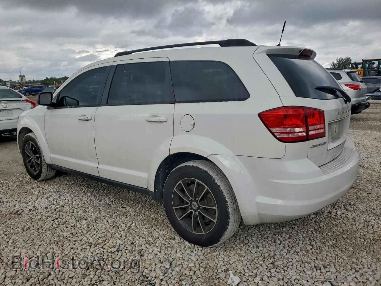 2018 DODGE JOURNEY - VIN: 3C4PDCAB3JT532948 - Фото 2