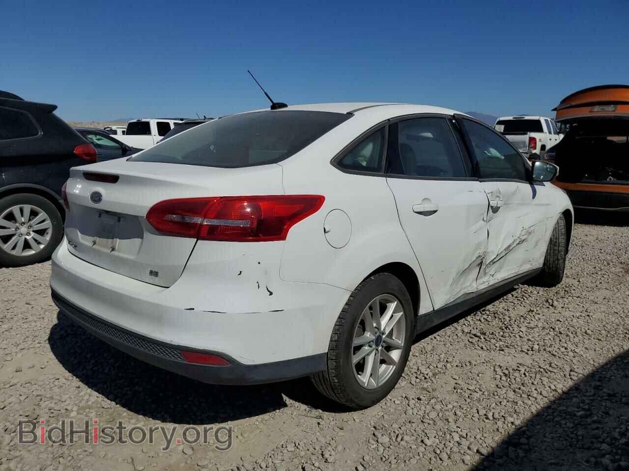 2017 FORD FOCUS - VIN: 1FADP3F2XHL210886 - Фото 3