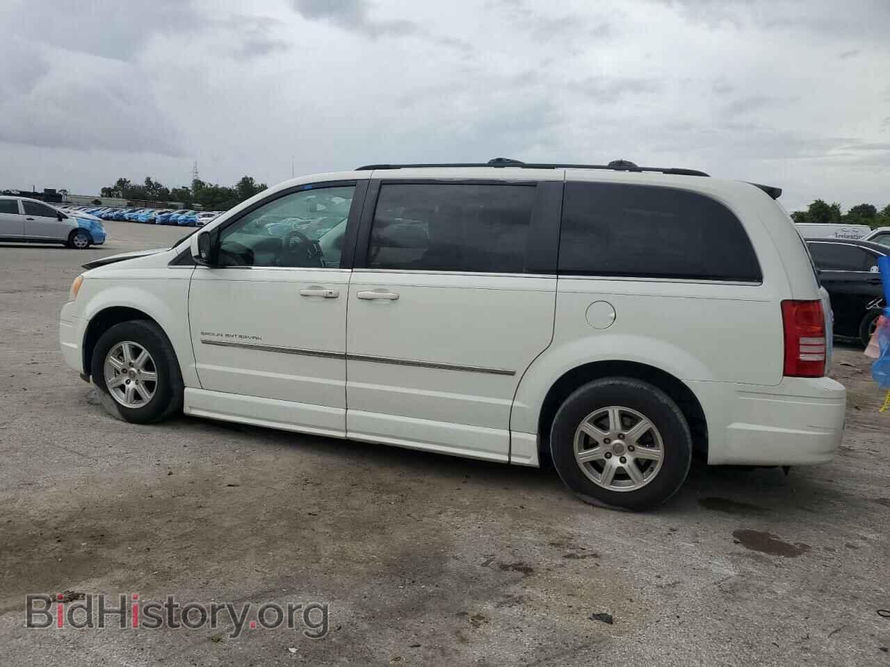 2009 CHRYSLER MINIVAN - VIN: 2A8HR54129R654003 - Фото 2
