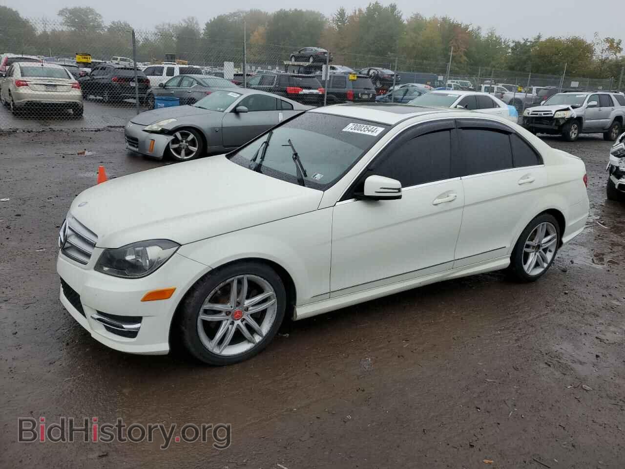 Фотография WDDGF8BB6CR207766 - MERCEDES-BENZ C-CLASS 2012