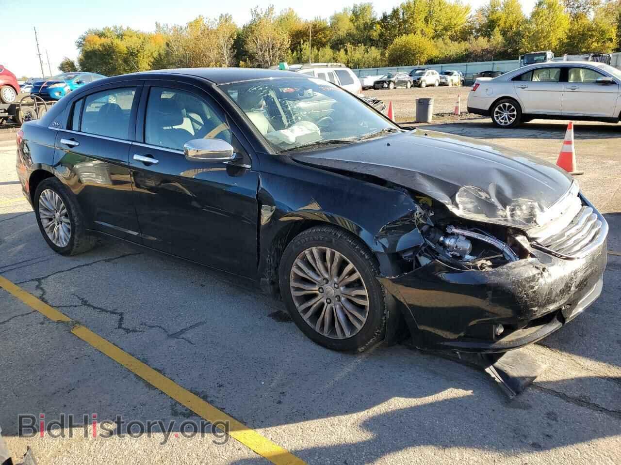 2011 CHRYSLER 200 - VIN: 1C3BC2FG2BN607365 - Фото 4