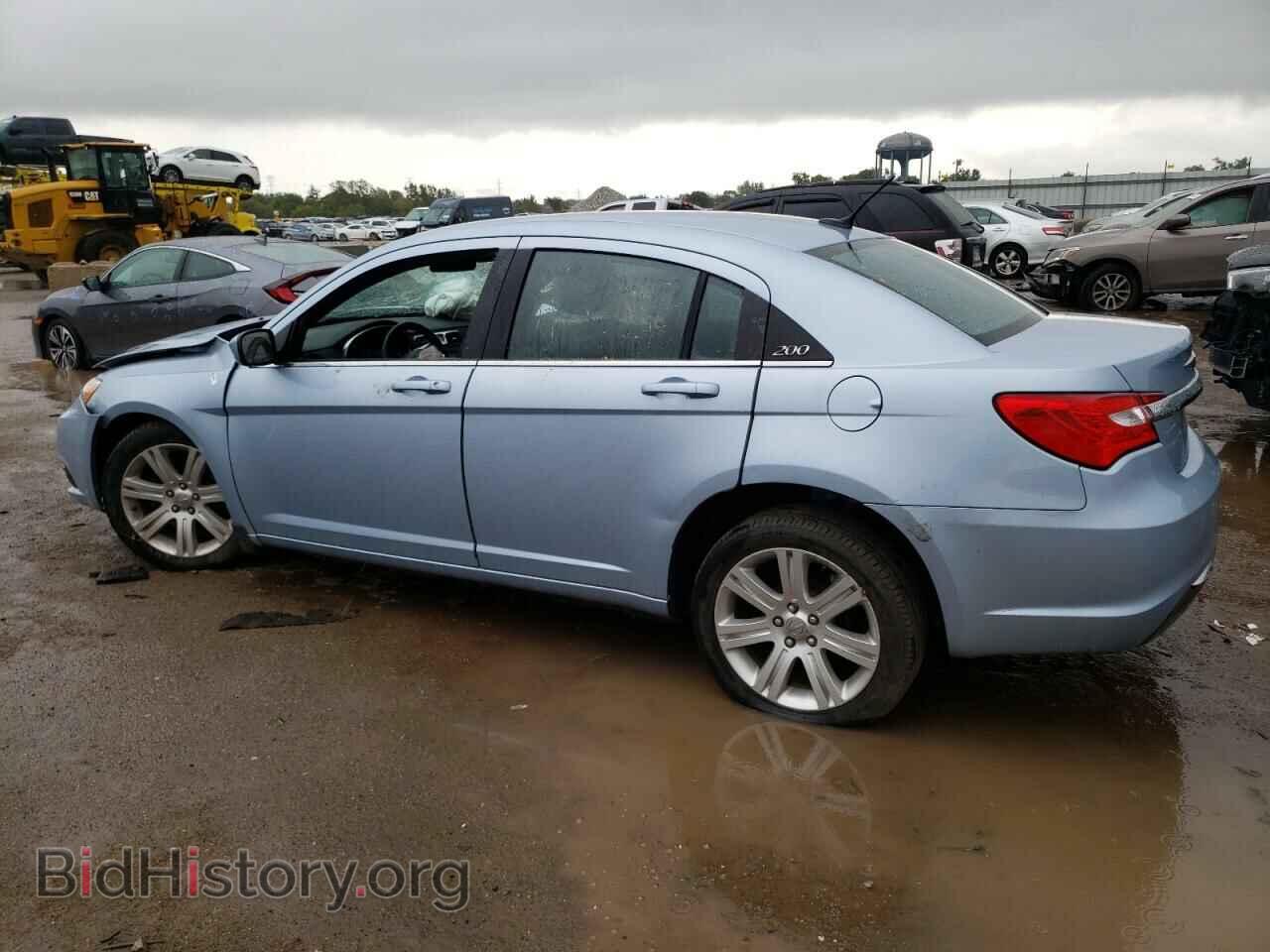 2013 CHRYSLER 200 - VIN: 1C3CCBBB6DN694897 - Фото 2