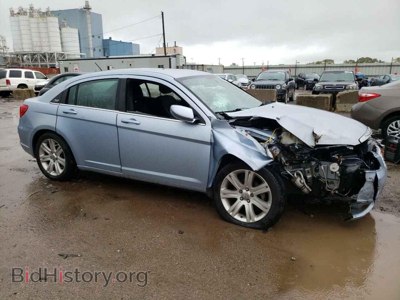 2013 CHRYSLER 200 - VIN: 1C3CCBBB6DN694897 - Фото 4
