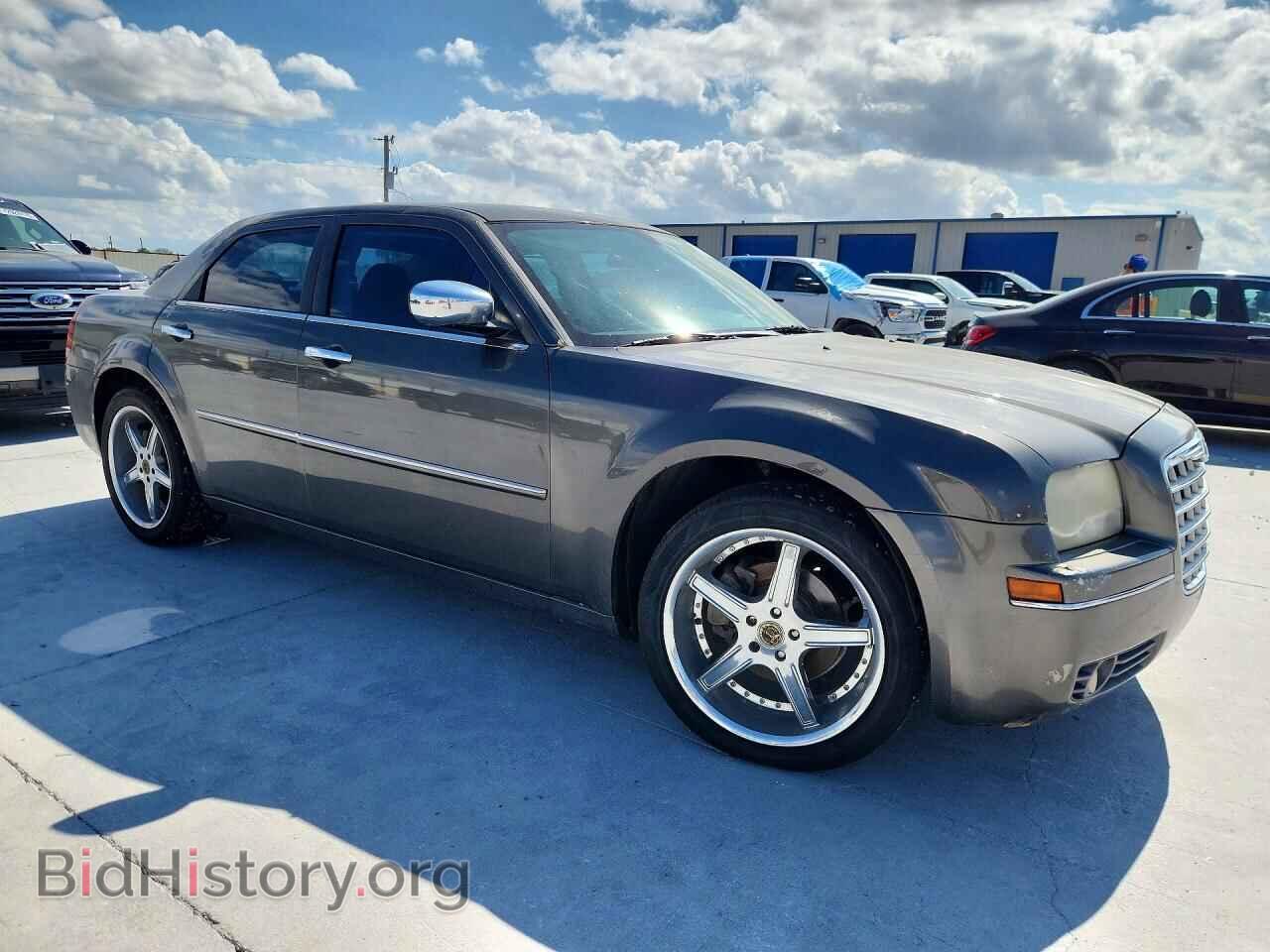 2010 CHRYSLER 300 - VIN: 2C3CA4CD6AH211298 - Photo 4