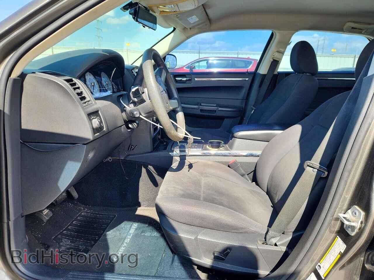2010 CHRYSLER 300 - VIN: 2C3CA4CD6AH211298 - Photo 7
