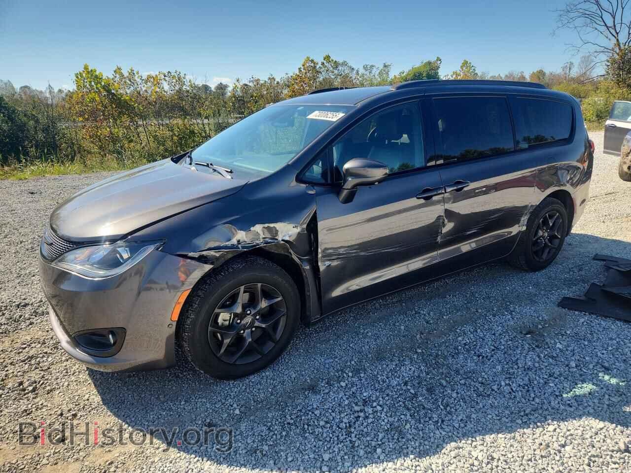2020 Chrysler PACIFICA Touring L (VIN 2C4RC1BG0LR235765) — photo 1 of 13, Copart, damage: front end