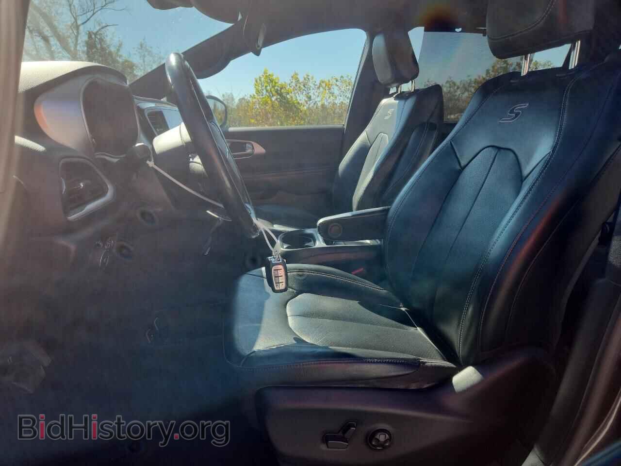 2020 Chrysler PACIFICA (VIN 2C4RC1BG0LR235765) — photo 7 of 13
