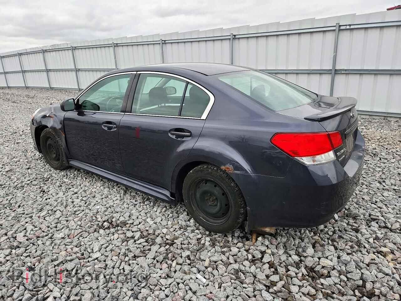 2010 SUBARU LEGACY - VIN: 4S3BMBA68A3241221 - Фото 2