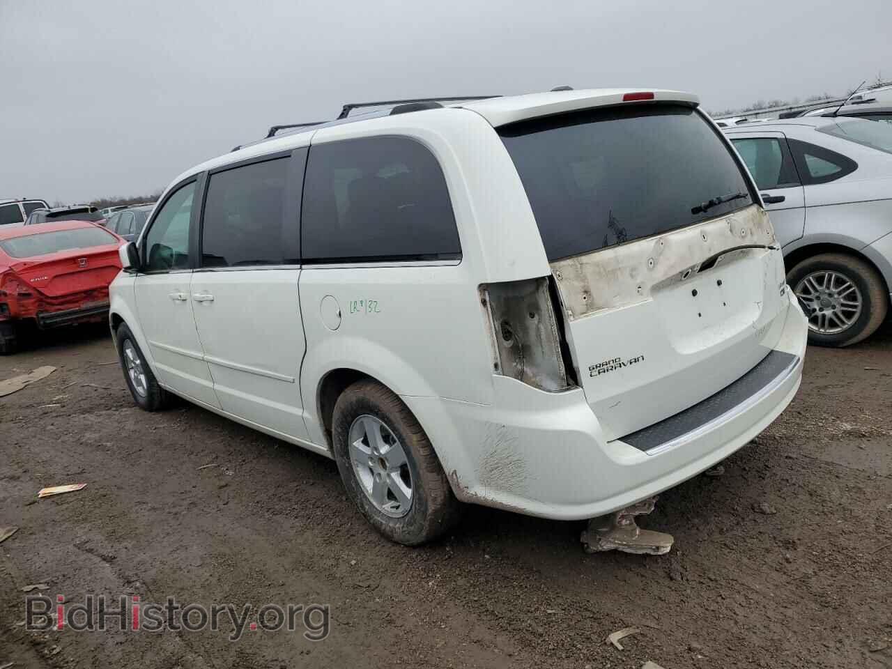 2011 DODGE CARAVAN - VIN: 2D4RN5DG3BR700183 - Фото 2