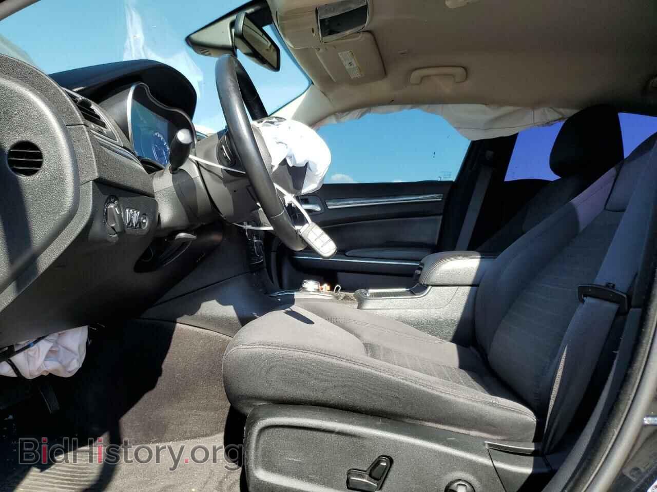 2018 CHRYSLER 300 - VIN: 2C3CCAAG3JH308934 - Фото 7