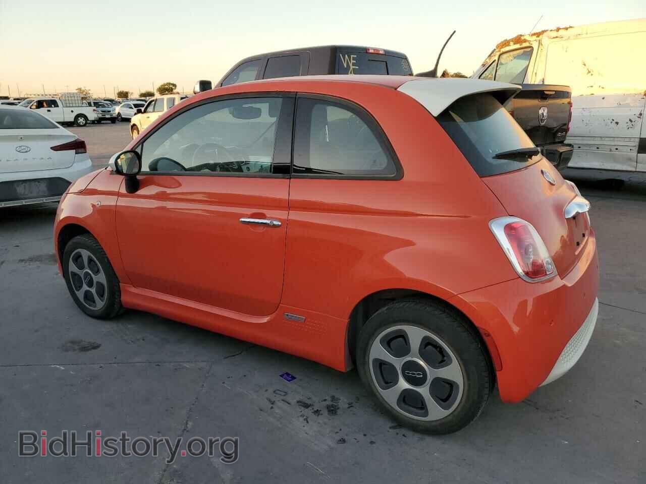 2017 FIAT 500 - VIN: 3C3CFFGE4HT699295 - Фото 2