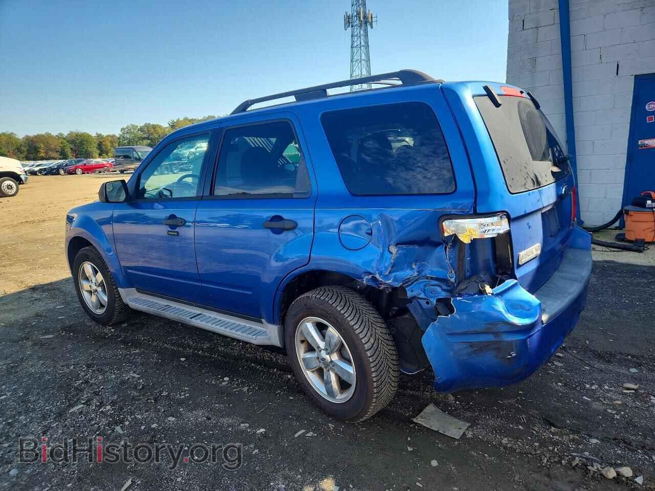 2011 FORD ESCAPE - VIN: 1FMCU0D70BKC35851 - Фото 2