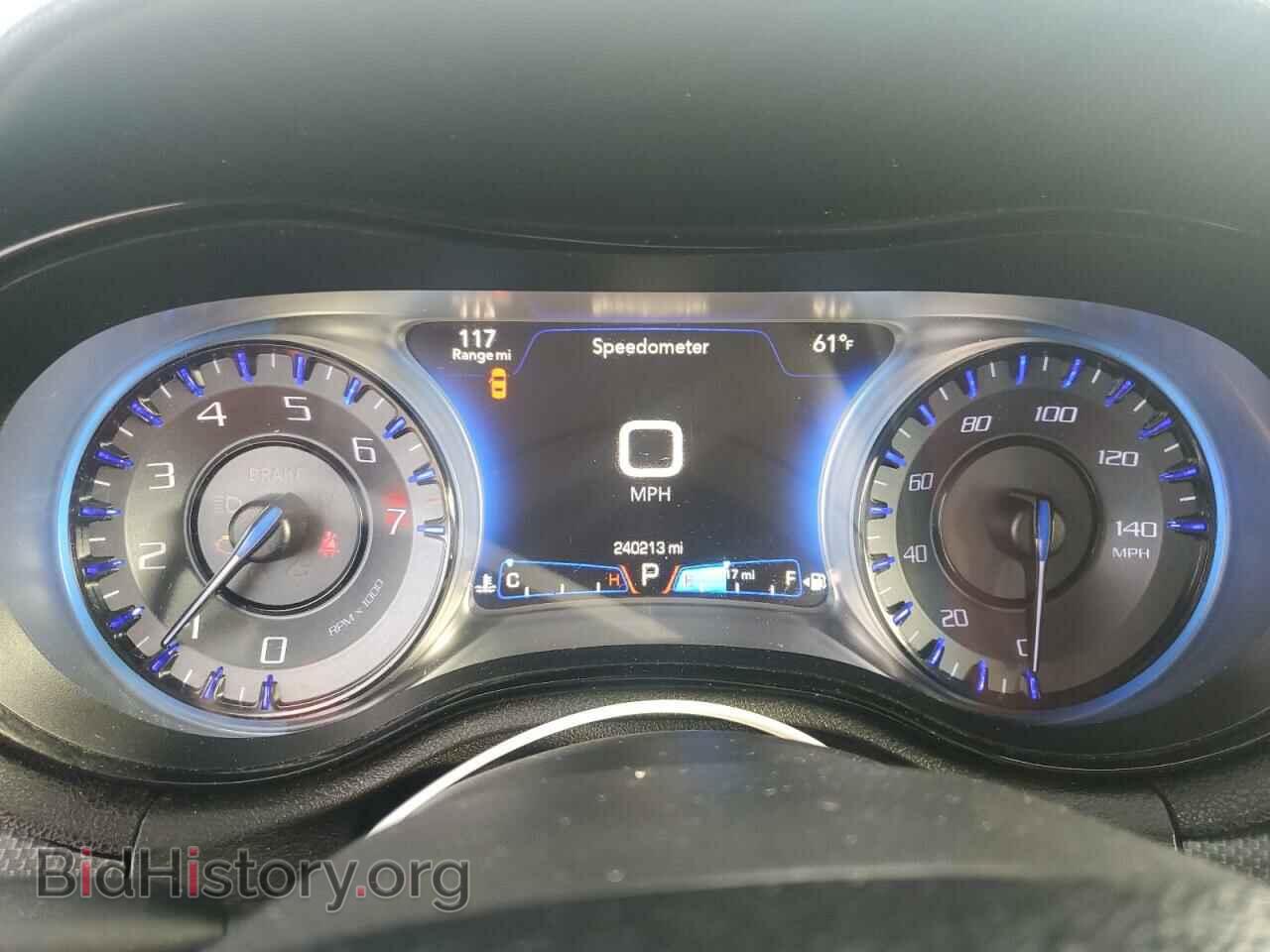 2015 CHRYSLER 300 - VIN: 2C3CCAGG8FH781663 - Фото 9