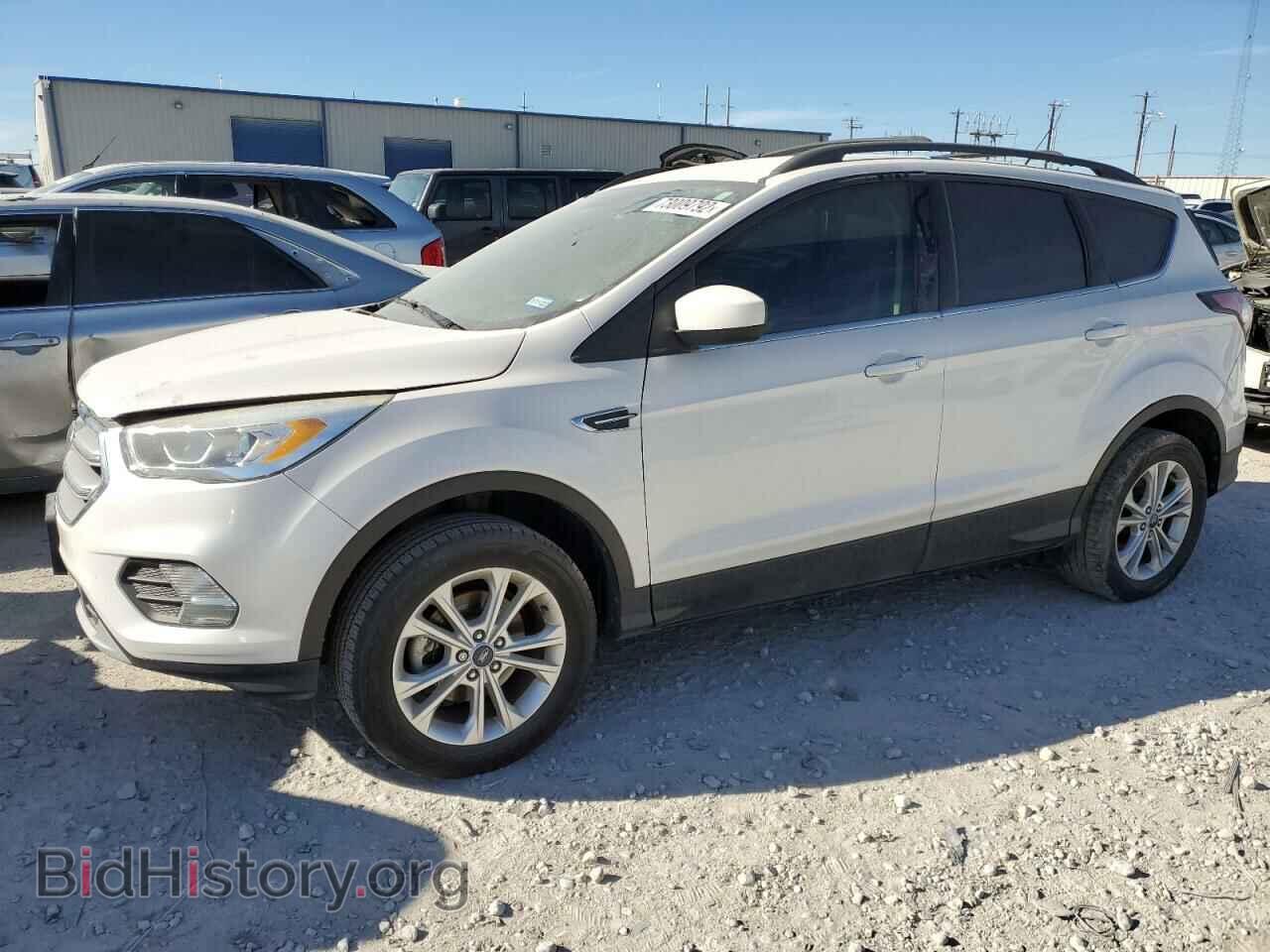 Фотография 1FMCU0GD0HUB42262 - FORD ESCAPE 2017