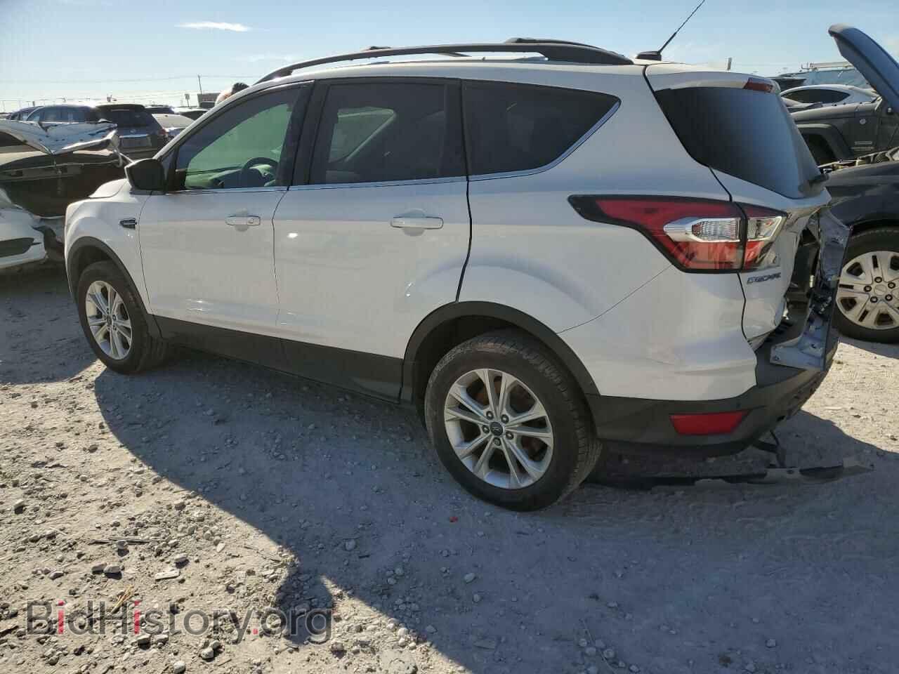 2017 FORD ESCAPE - VIN: 1FMCU0GD0HUB42262 - Фото 2