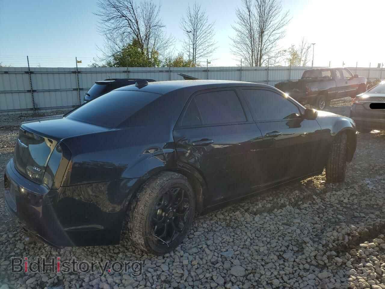 2019 CHRYSLER 300 - VIN: 2C3CCAGG5KH560399 - Фото 3