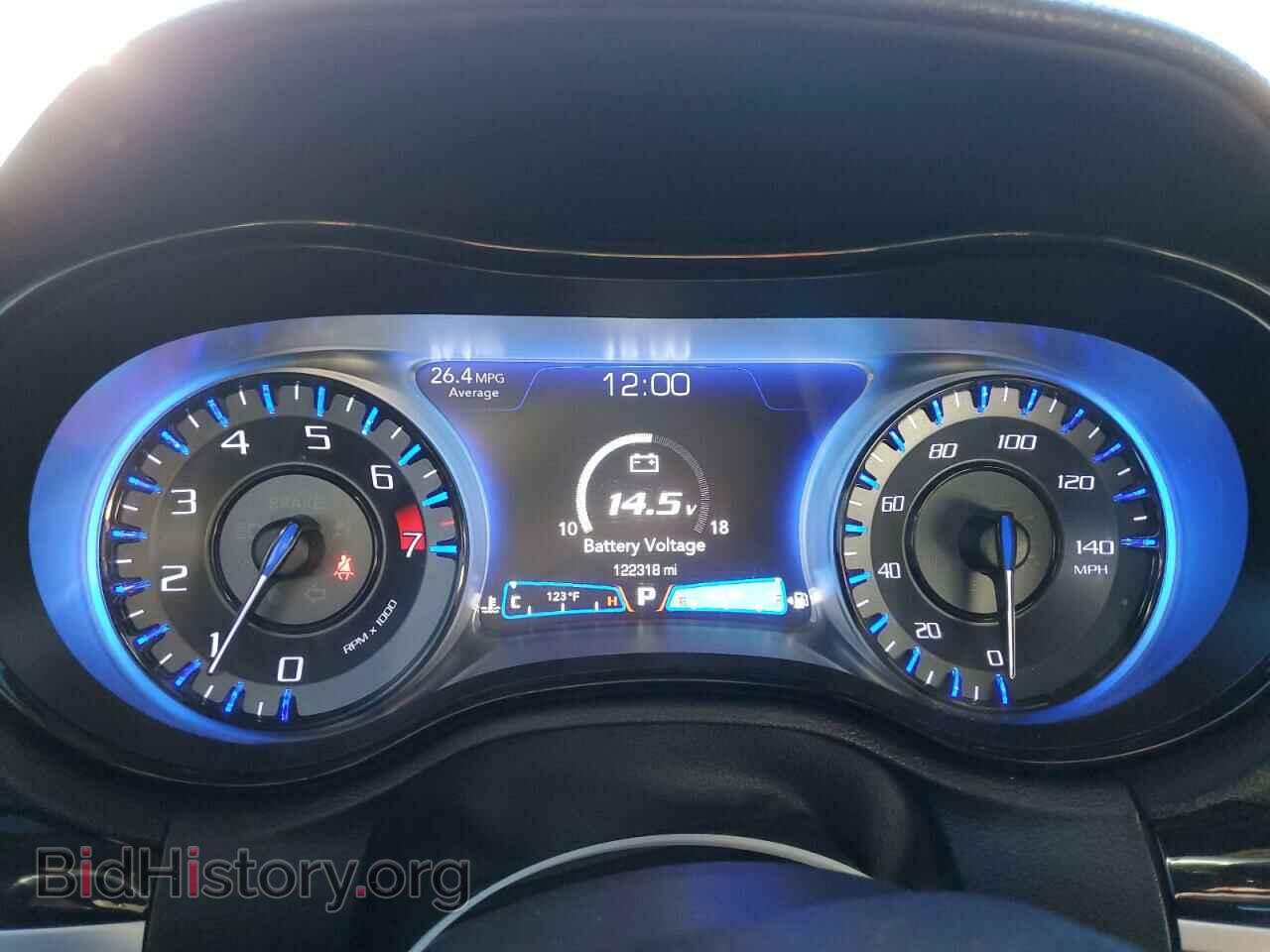2019 CHRYSLER 300 - VIN: 2C3CCAGG5KH560399 - Фото 9