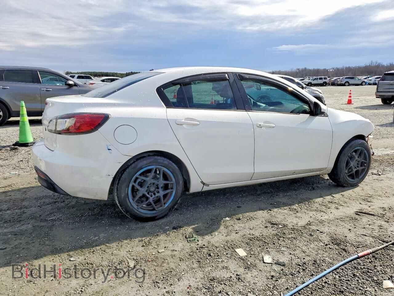 2011 MAZDA 3 - VIN: JM1BL1UF9B1446486 - Photo 3