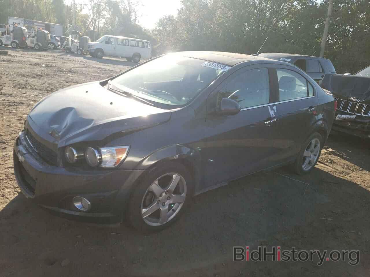 Photo 1G1JE5SB2D4114946 - CHEVROLET SONIC 2013