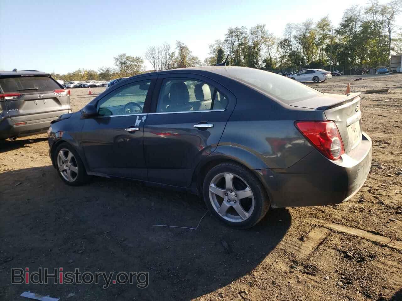 2013 CHEVROLET SONIC - VIN: 1G1JE5SB2D4114946 - Фото 2