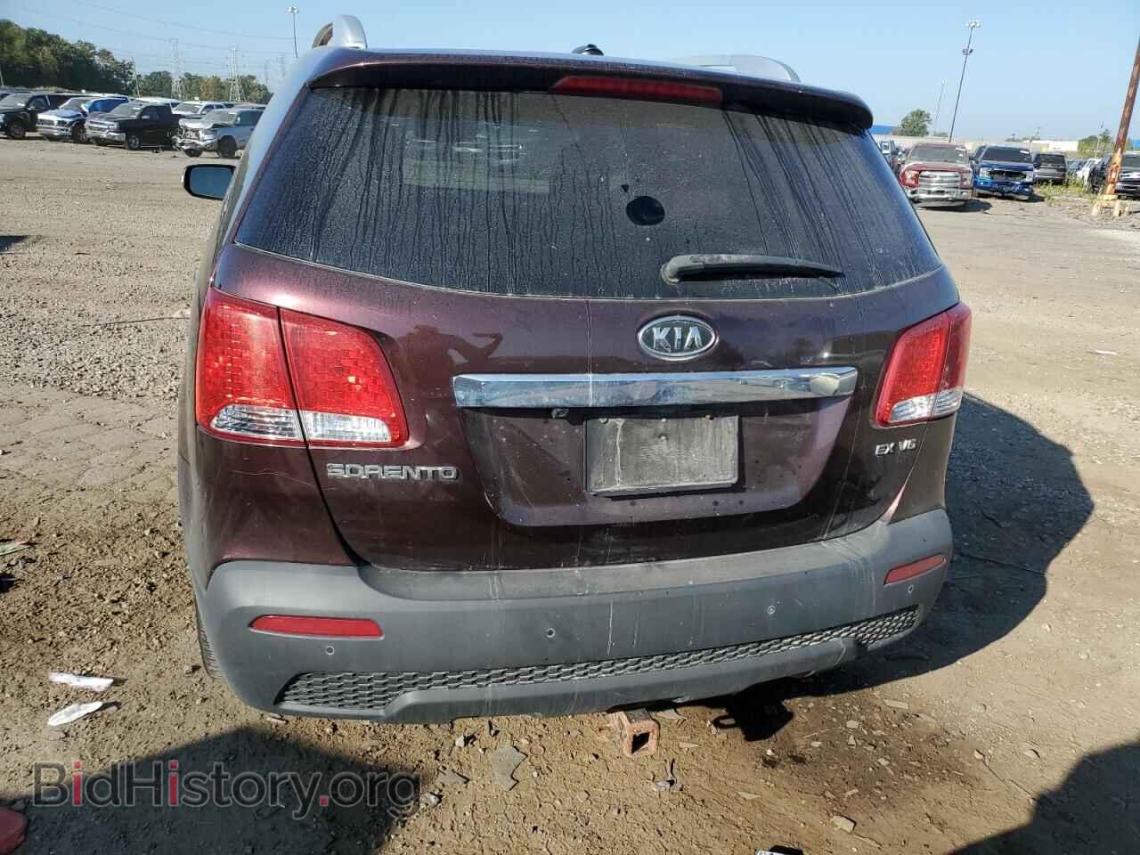 2011 KIA SORENTO - VIN: 5XYKUDA25BG060180 - Фото 6