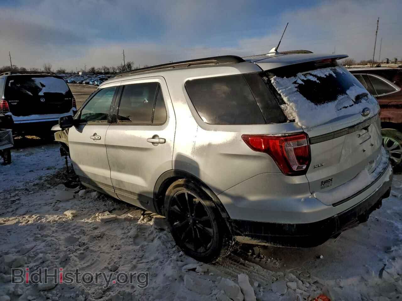 2018 FORD EXPLORER - VIN: 1FM5K8D82JGB28288 - Photo 2