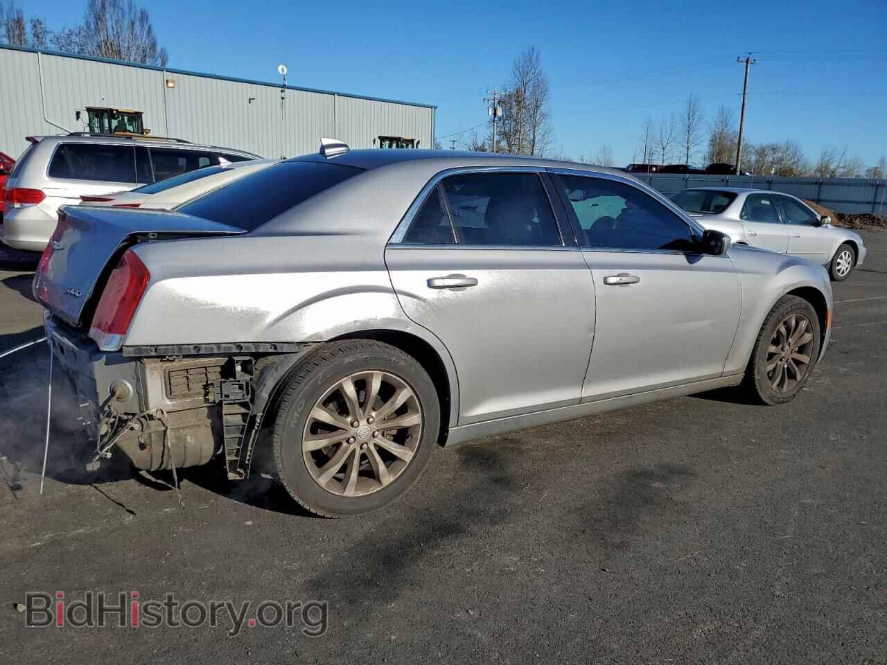 2017 CHRYSLER 300 - VIN: 2C3CCARG9HH597087 - Фото 3