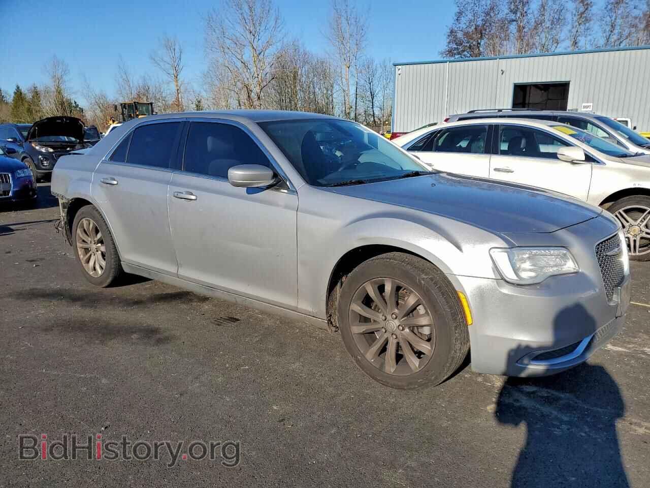 2017 CHRYSLER 300 - VIN: 2C3CCARG9HH597087 - Фото 4