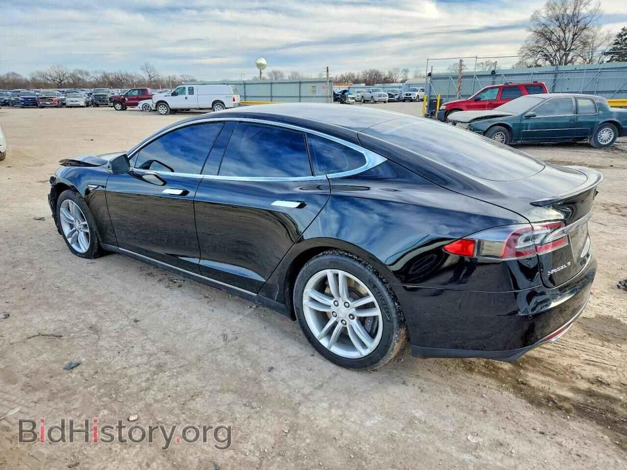 2014 TESLA MODEL S - VIN: 5YJSA1S11EFP62117 - Фото 2