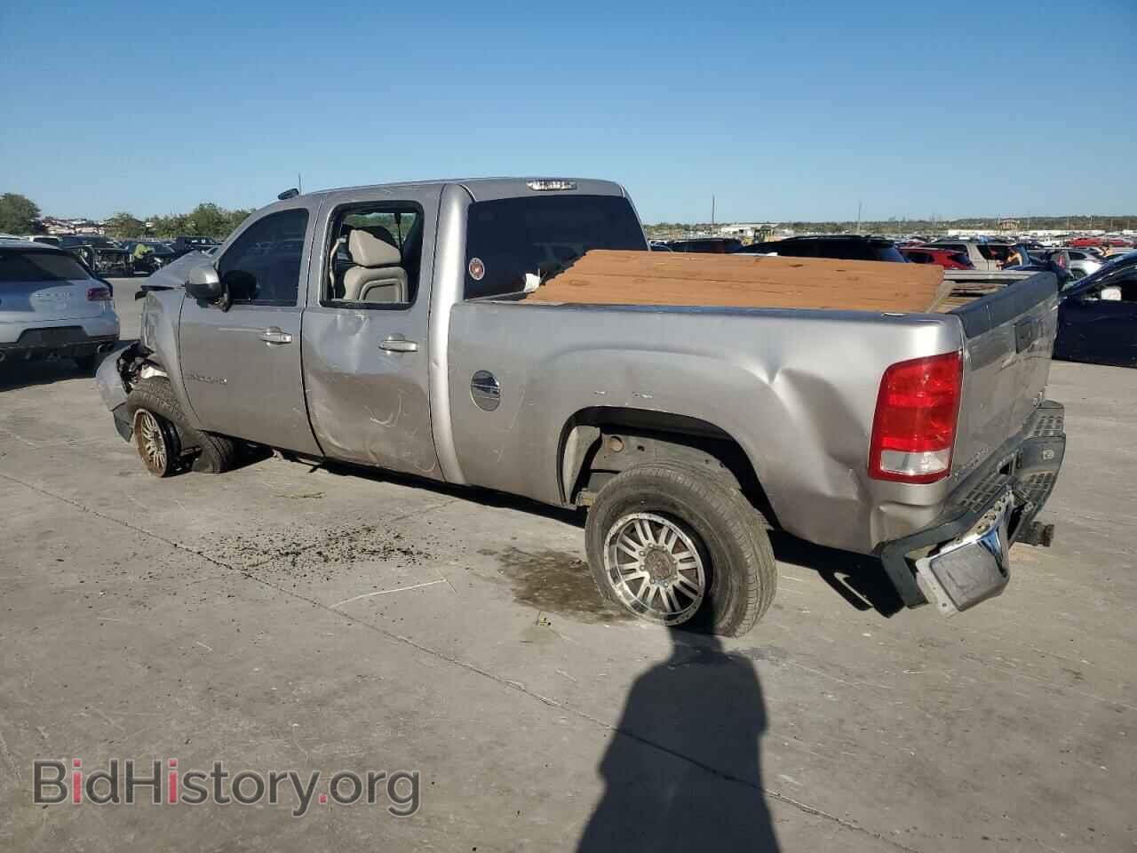 2008 GMC SIERRA - VIN: 1GTHC23K38F166315 - Photo 2