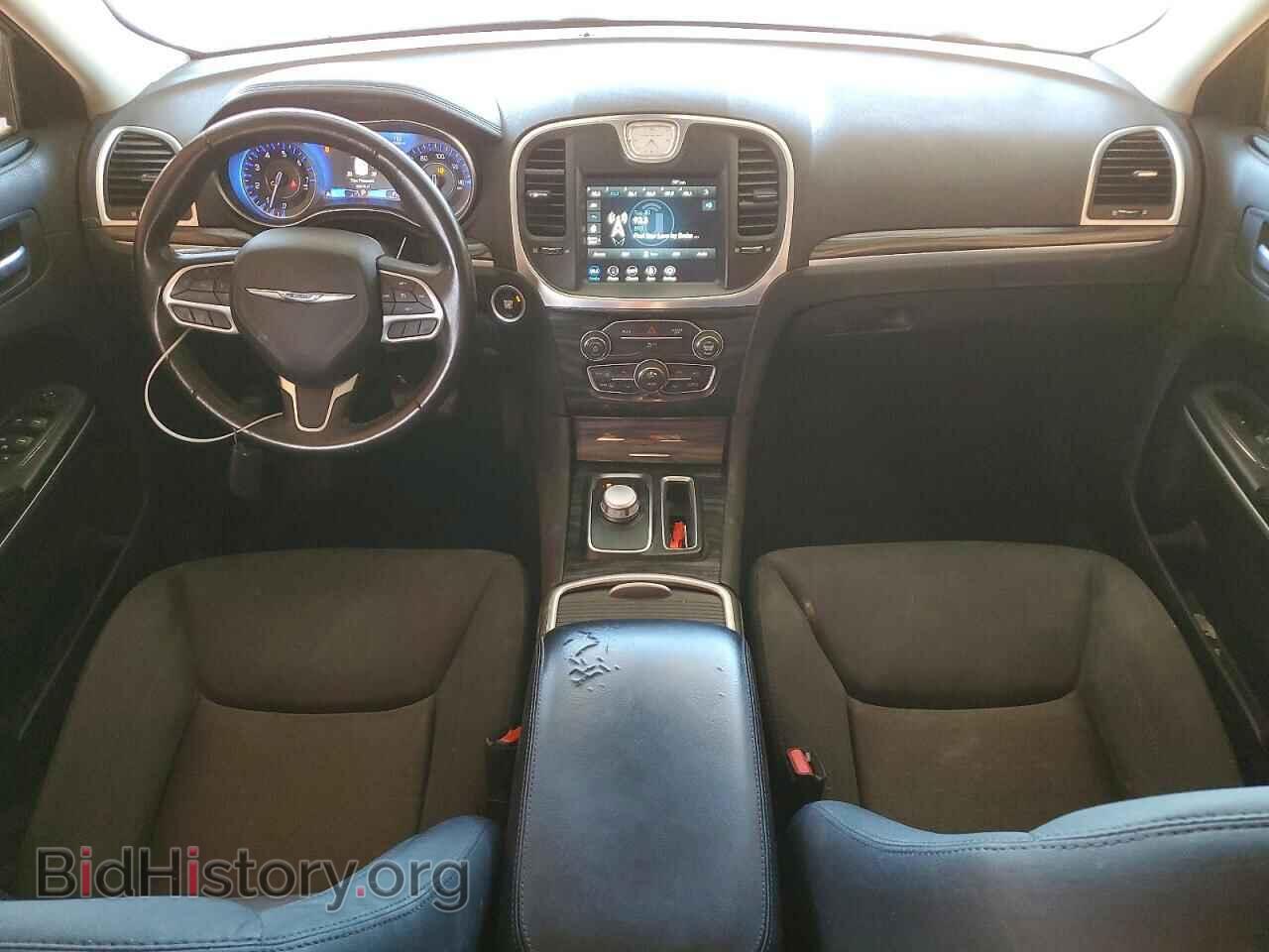 2021 CHRYSLER 300 - VIN: 2C3CCAAG4MH538230 - Фото 8