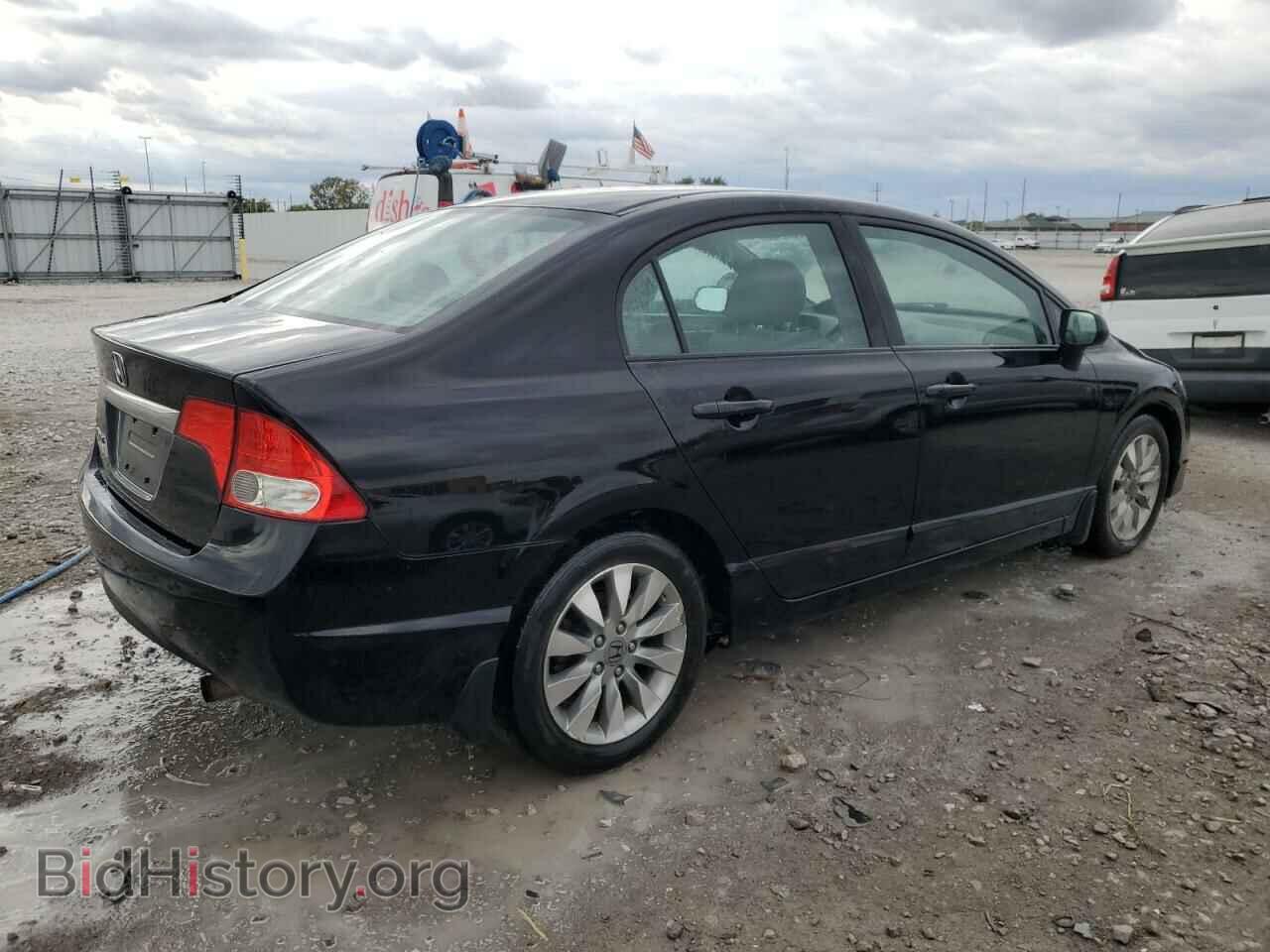 2011 HONDA CIVIC - VIN: 19XFA1F86BE010813 - Фото 3