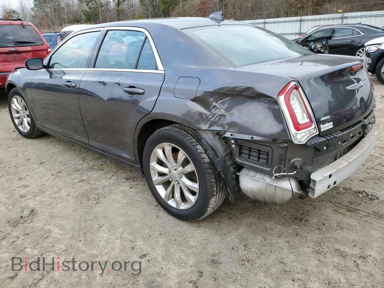 2016 CHRYSLER 300 - VIN: 2C3CCARG5GH145121 - Фото 2