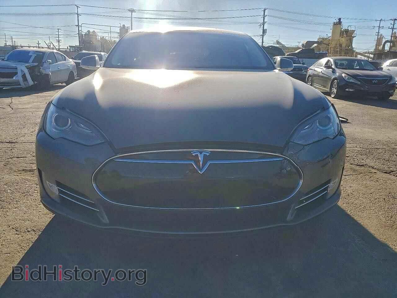 2014 TESLA MODEL S - VIN: 5YJSA1H18EFP38355 - Фото 5