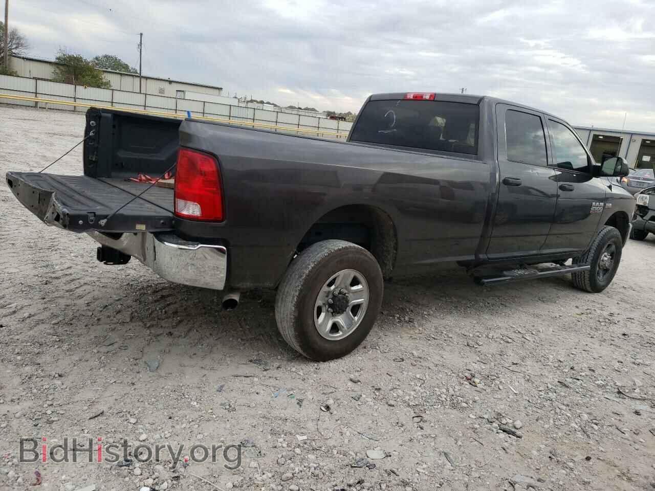 2017 RAM All Models - VIN: 3C6UR5HJ8HG694663 - Photo 3