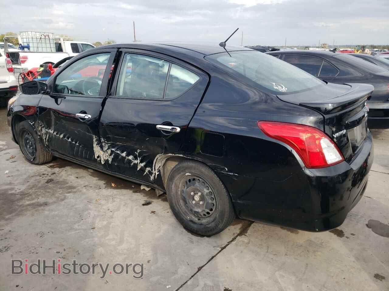 2019 NISSAN VERSA - VIN: 3N1CN7AP3KL858140 - Photo 2