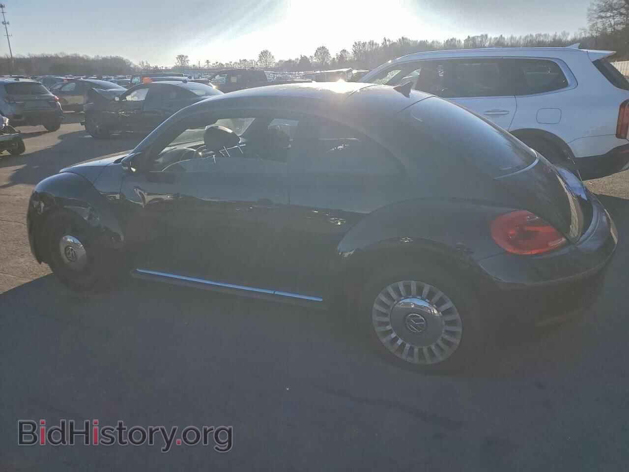 2014 VOLKSWAGEN BEETLE - VIN: 3VWJP7AT5EM610690 - Фото 2