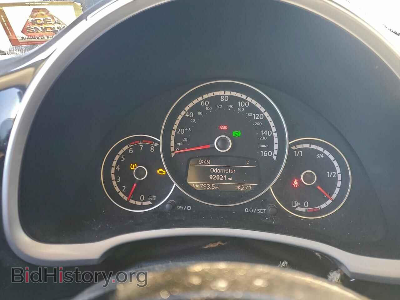 2014 VOLKSWAGEN BEETLE - VIN: 3VWJP7AT5EM610690 - Фото 9