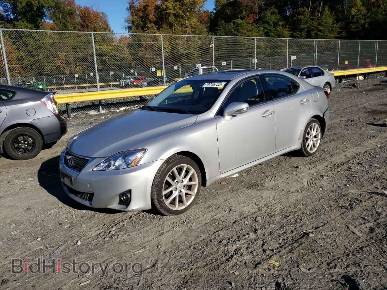 Photo JTHCF5C22B5048836 - LEXUS IS 2011