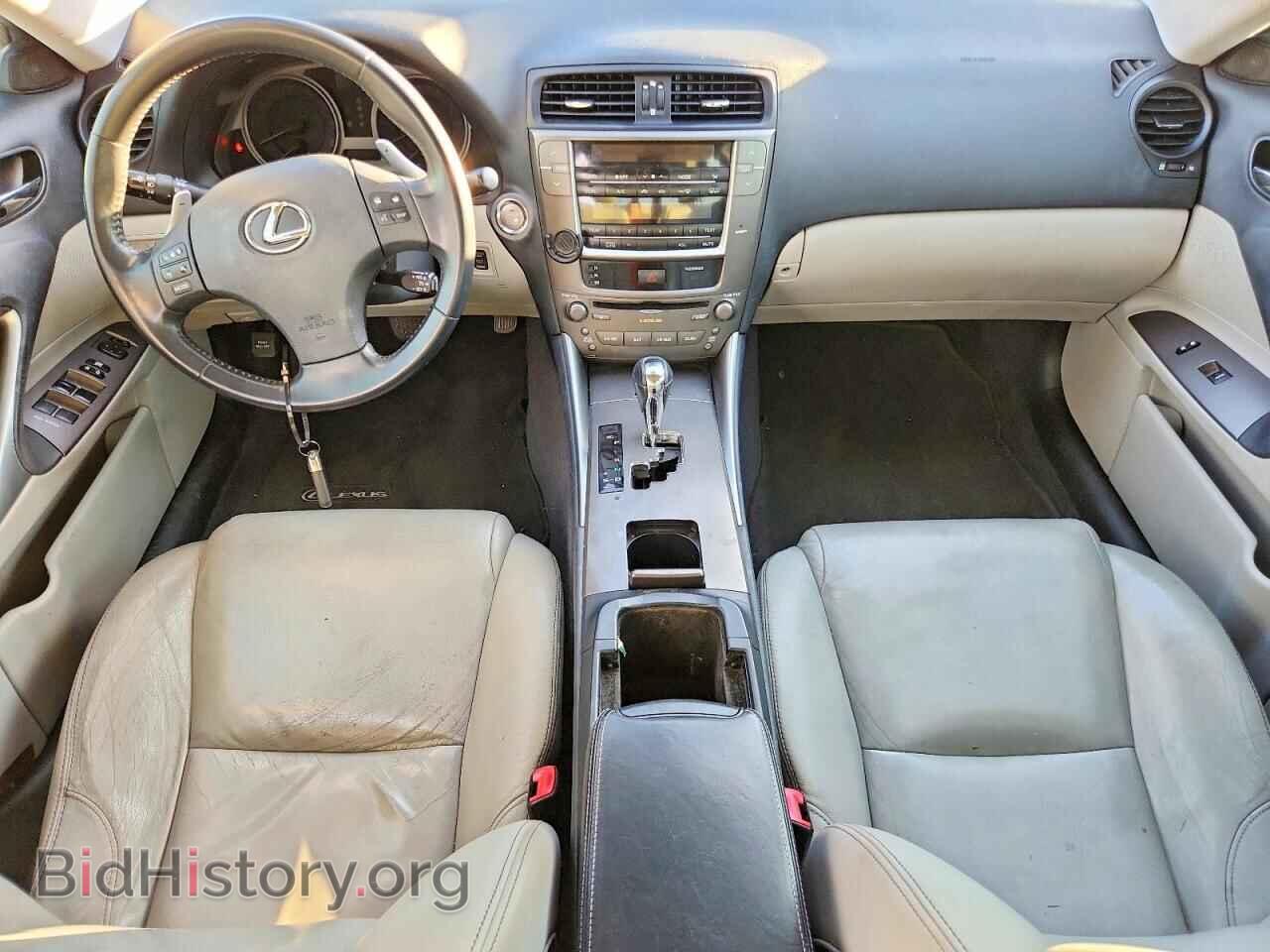 2010 LEXUS IS - VIN: JTHBF5C29A5128015 - Photo 8