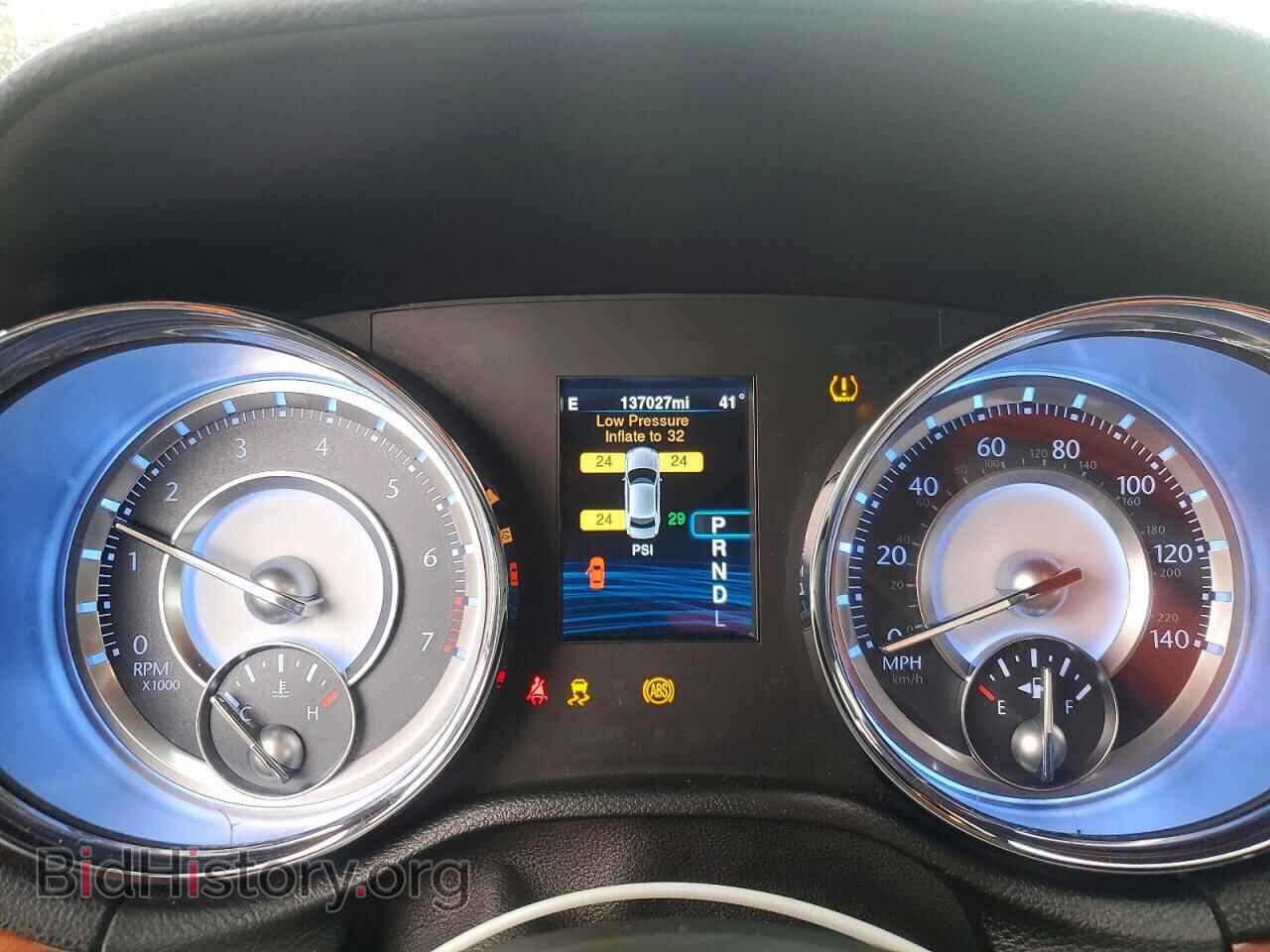 2014 CHRYSLER 300 - VIN: 2C3CCAAG1EH288513 - Фото 9
