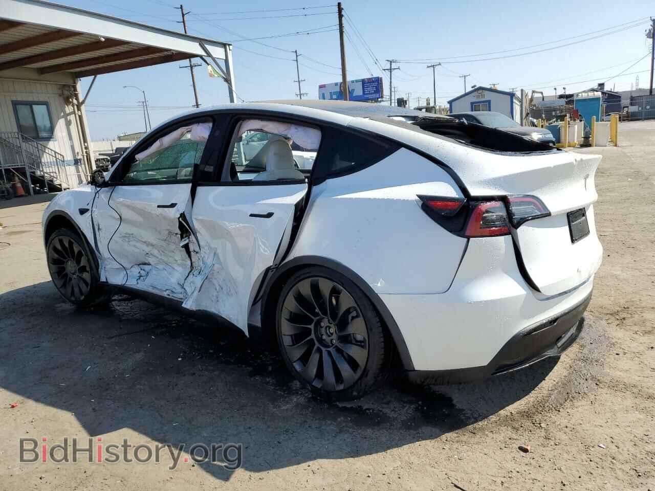 2024 TESLA MODEL Y - VIN: 7SAYGDED1RF104449 - Photo 2